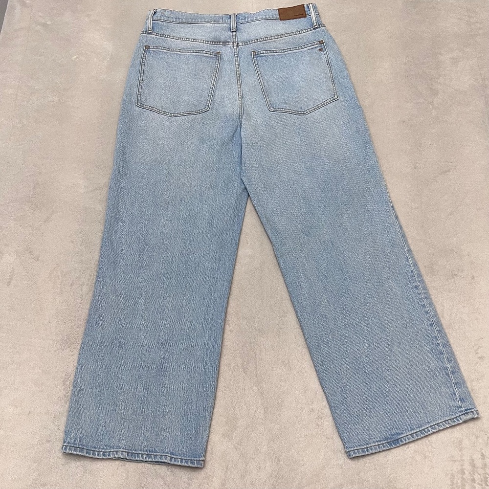 Madewell Light Blue Cropped Ankle Jeans - Picture 4 of 13
